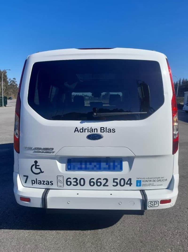Taxi Adrian Blas Transporte en Malpica 24h Vehículo Adaptado